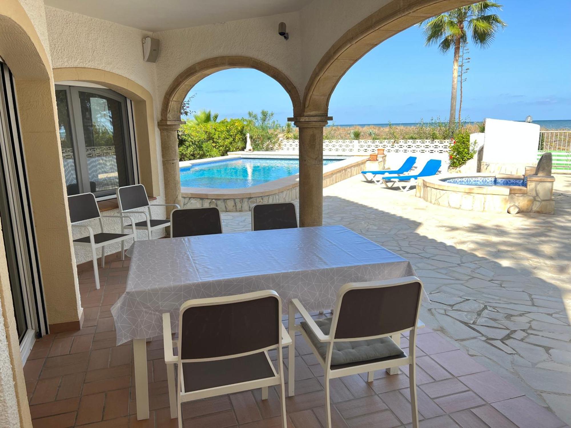 Chalet En La Playa Con Piscina Privada - Holavivienda Inmobiliaria 德尼亚 外观 照片