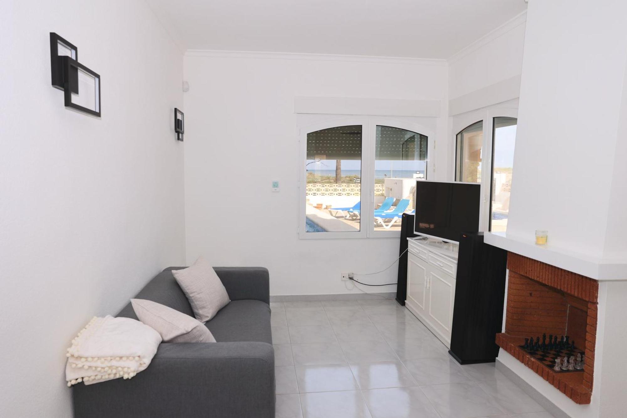 Chalet En La Playa Con Piscina Privada - Holavivienda Inmobiliaria 德尼亚 外观 照片